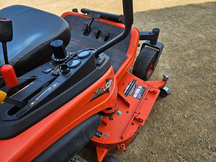 kubota-zd326s-image-19