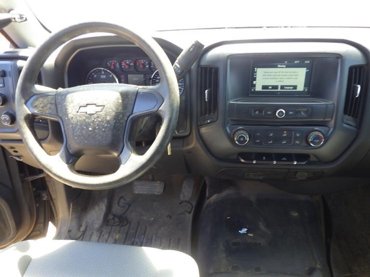 2017-chevrolet-1500-image-9