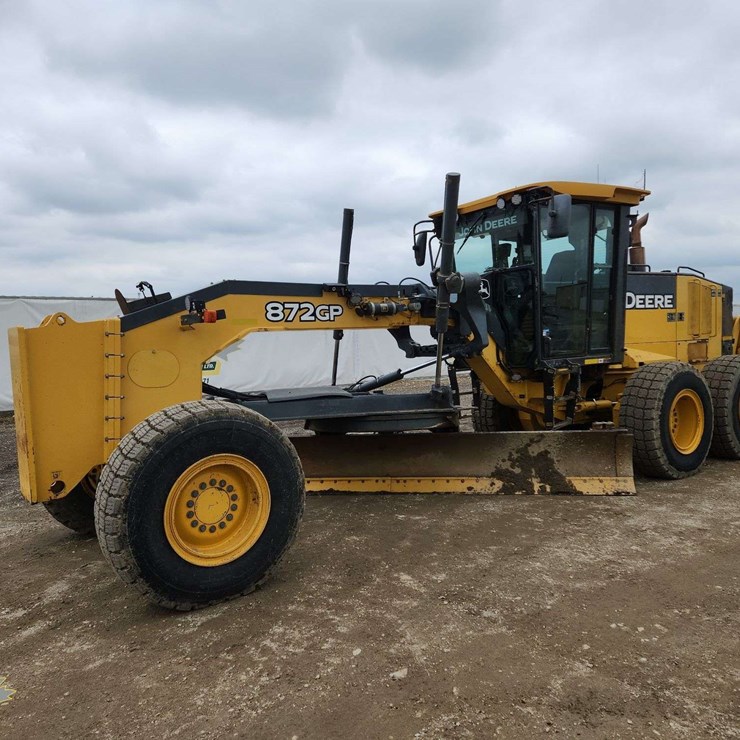 2009 DEERE 872GP