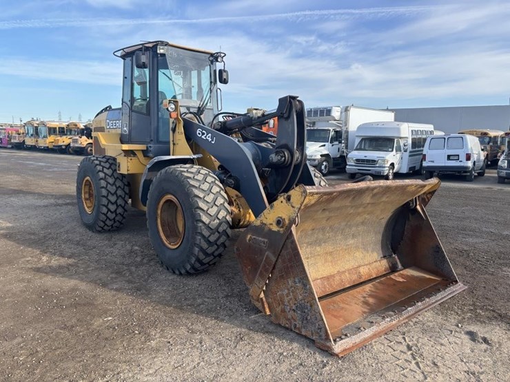 2005-deere-624j-image-2