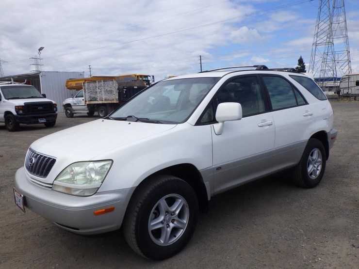 2001-lexus-rx300-image-1