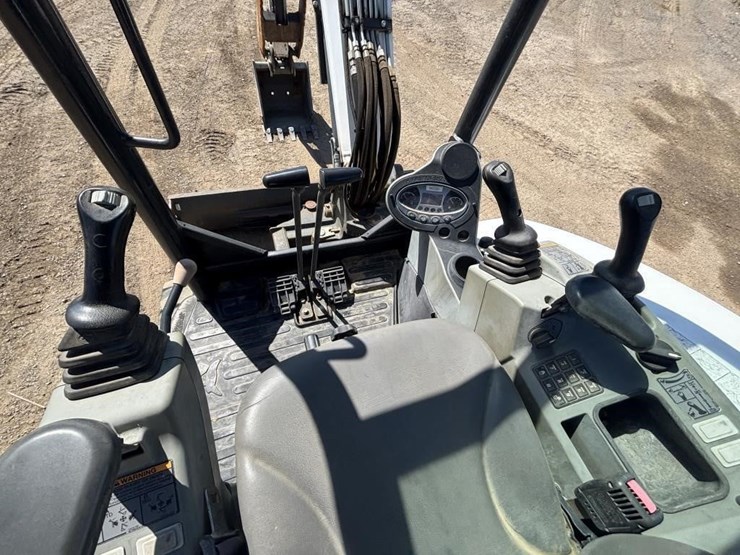 2017-bobcat-e50-image-28
