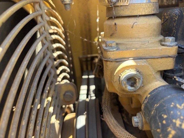 1998-caterpillar-cp-433c-image-46