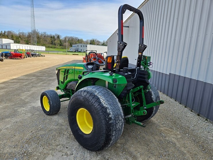 john-deere-4066r-image-3