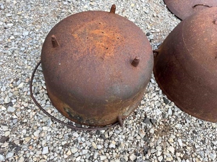 2---cast-iron-pots,-see-description-image-3