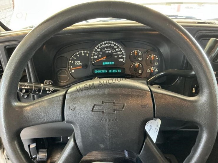 2005-chevrolet-silverado-1500-image-16