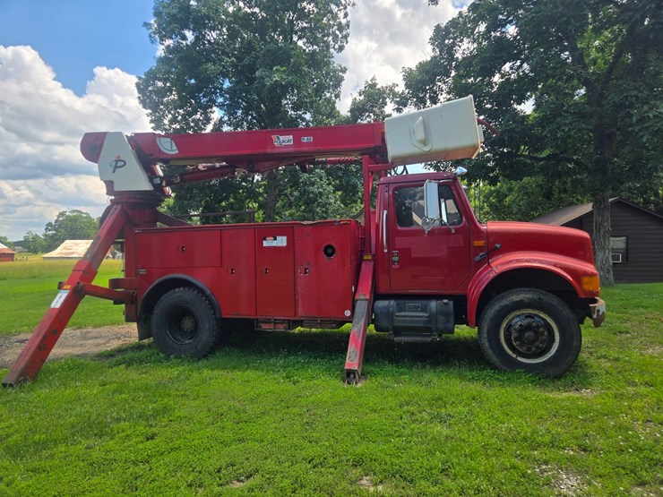 1990-international-4900-image-15