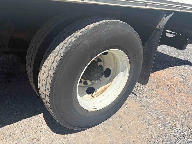2015-ford-f750-image-7