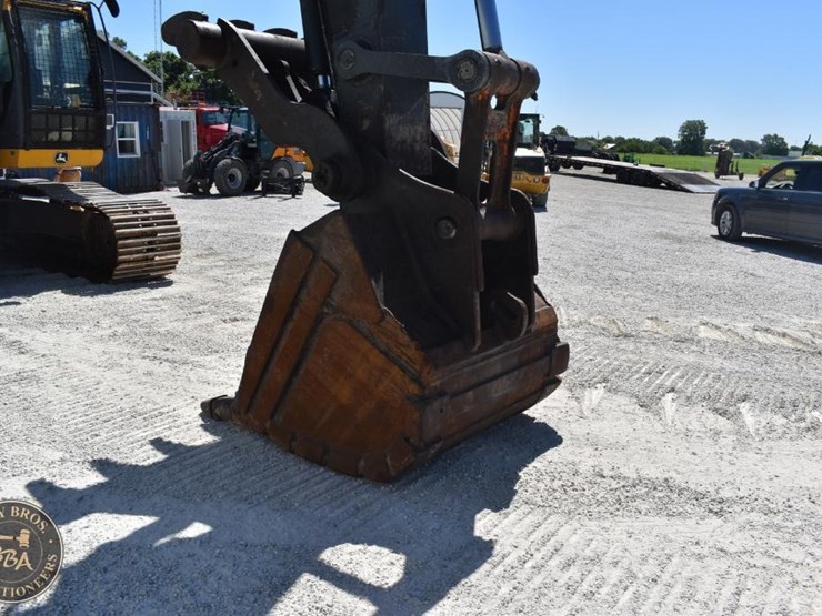 2010-deere-350d-lc-image-21