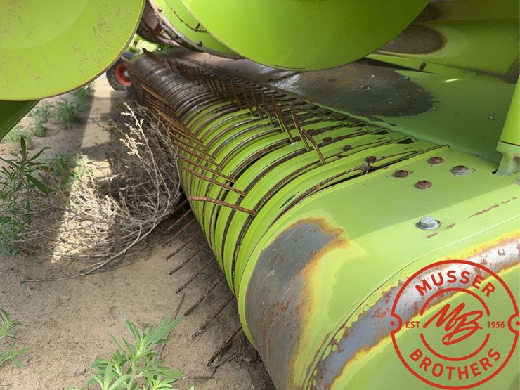 2014-claas-380-image-17