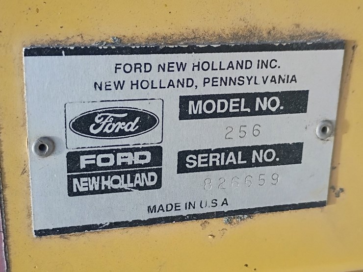 new-holland-256-image-21