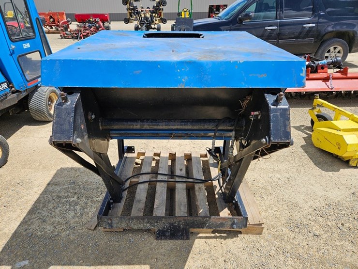 new-holland-cm274-image-37