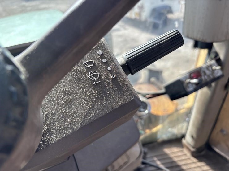 john-deere-6420-image-39