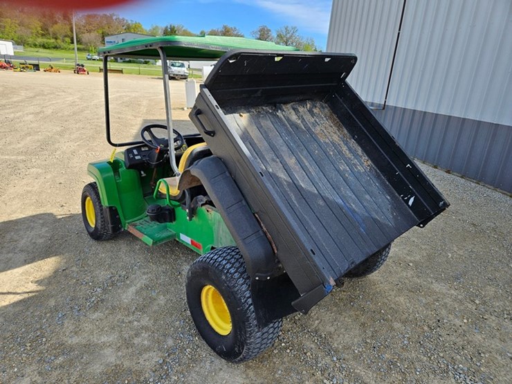 john-deere-gator-image-11