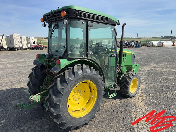 2023-john-deere-5075gn-image-5