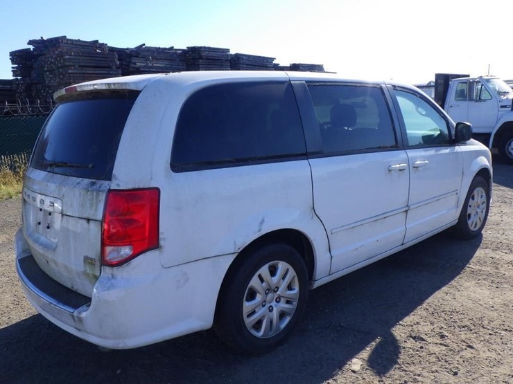 2017-dodge-grand-caravan-image-3
