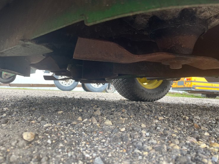 2018-john-deere-z915b-image-10