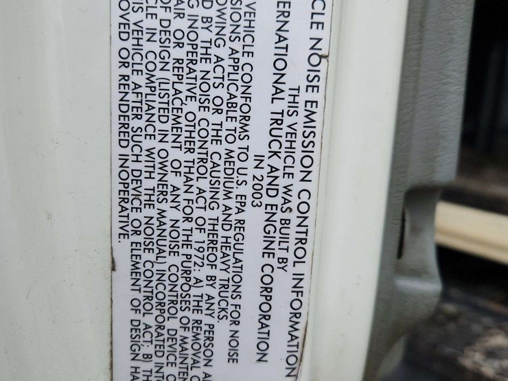 2004-international-durastar-4300-image-44