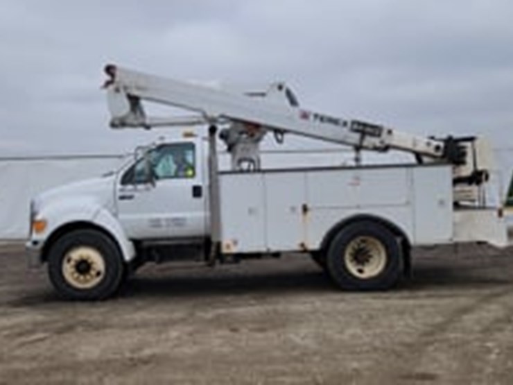 2007-ford-f750-image-5