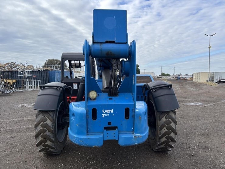 2019-genie-gth844-image-8