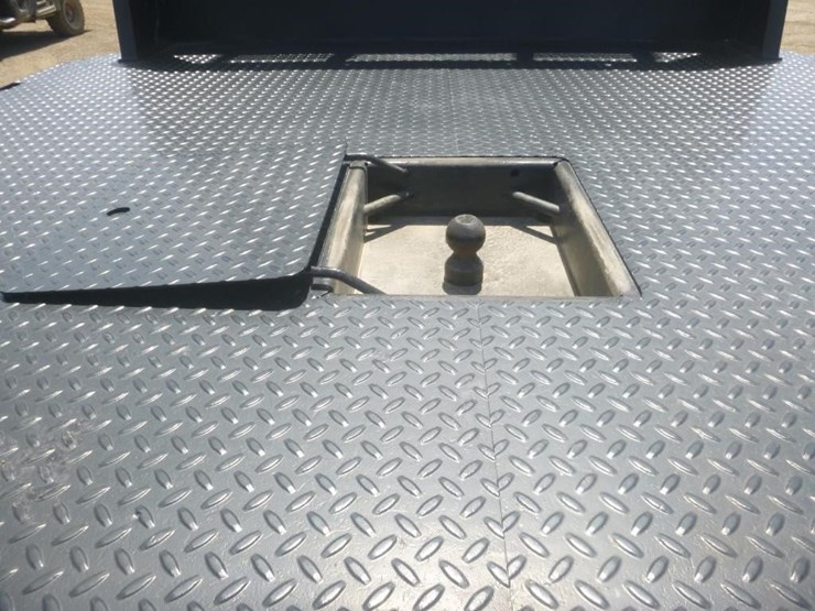 2020-ford-f350-image-9