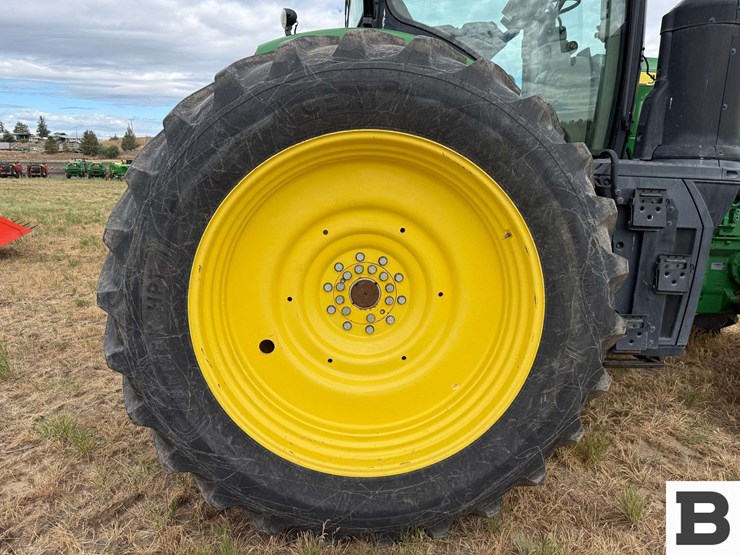 2018-john-deere-8270r-image-42