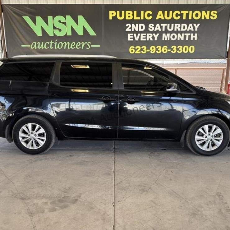 2016 KIA SEDONA LX