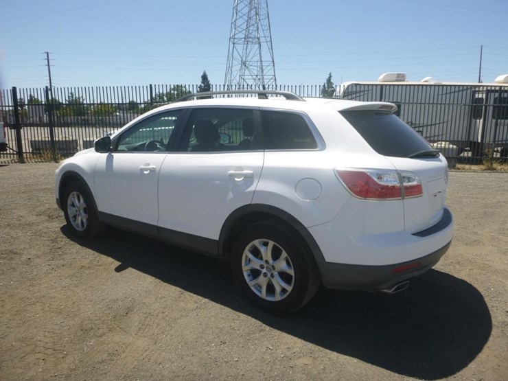 2012-mazda-cx9-image-4