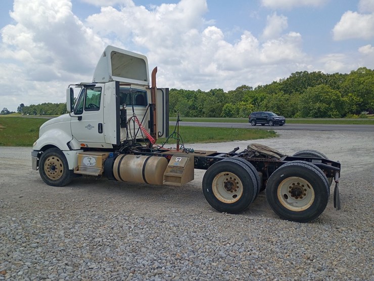 2016-international-prostar-image-4