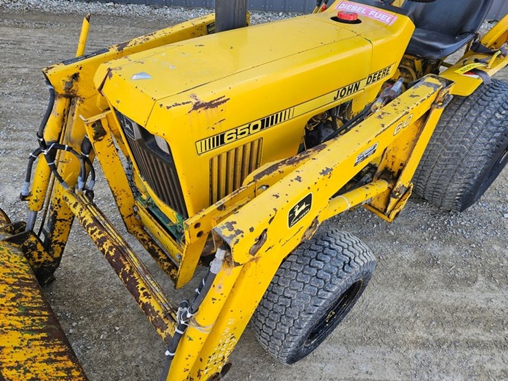 john-deere-650-image-11