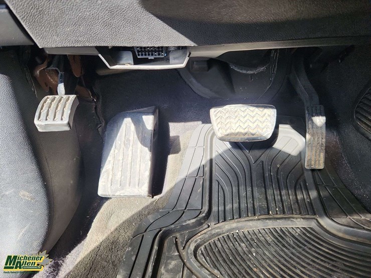 2010-buick-enclave-image-24