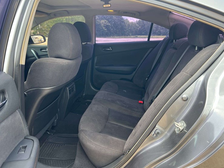 2014-nissan-maxima-4-door-sedan-(167,842-miles)-image-15