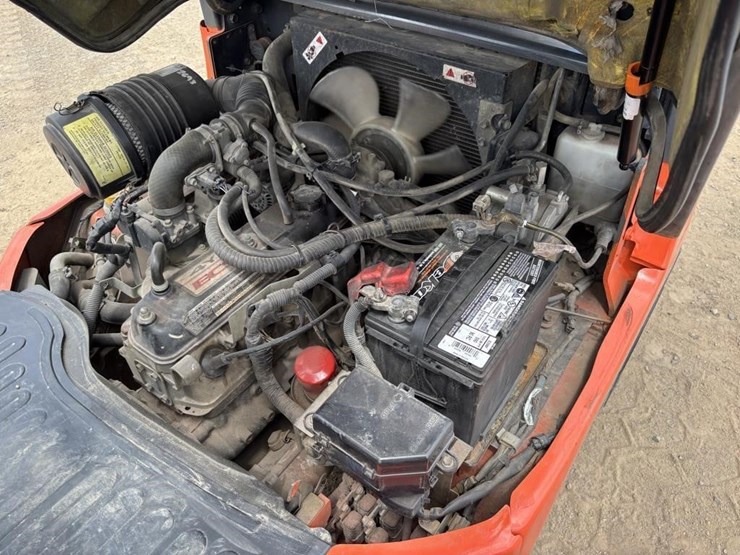 2005-toyota-7fgu30-image-29