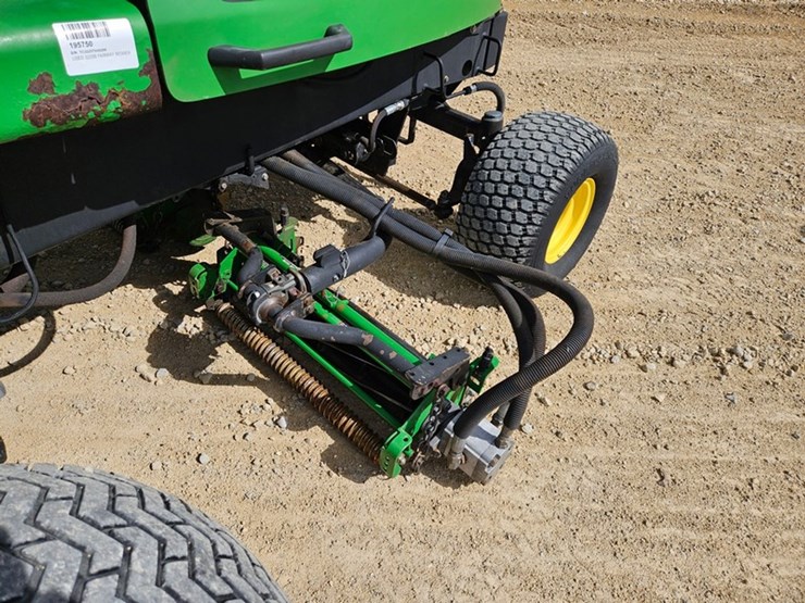 john-deere-3225b-image-14