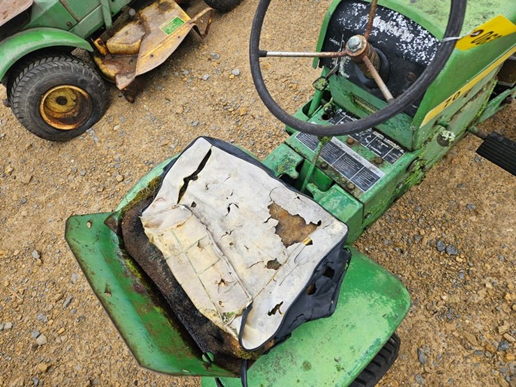 john-deere-70-image-11