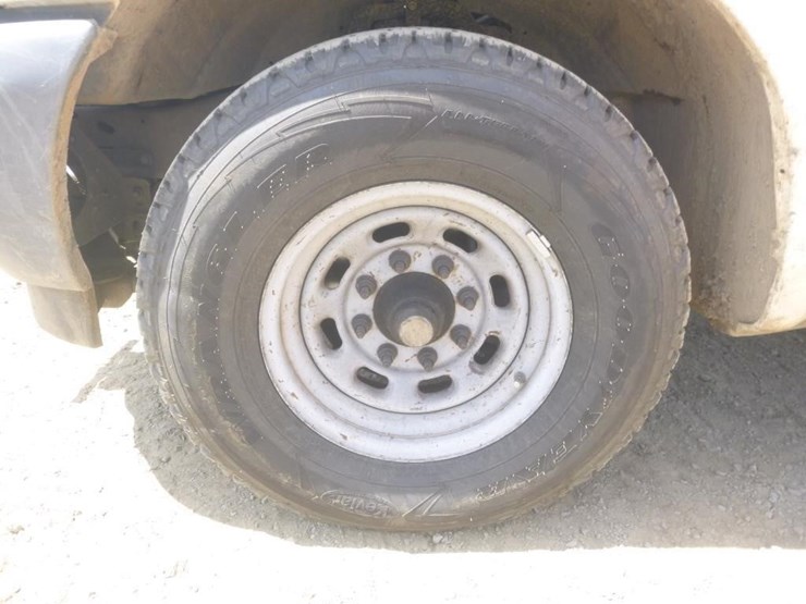 2001-ford-f350-image-17