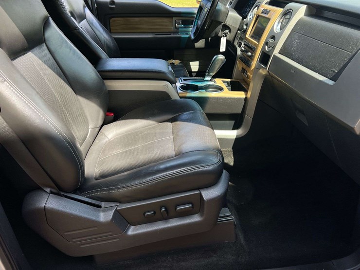 2011-ford-f150-lariat-image-27