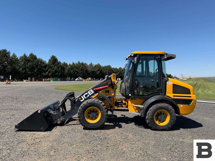 2018-jcb-409-image-2