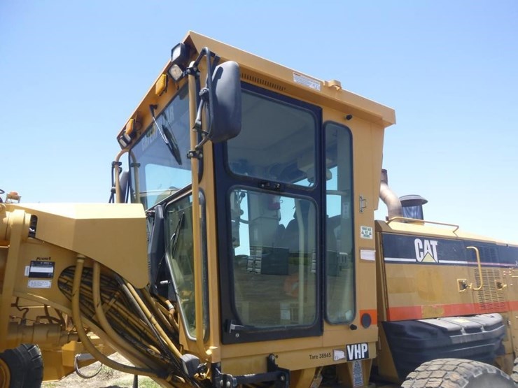 caterpillar-143h-image-7