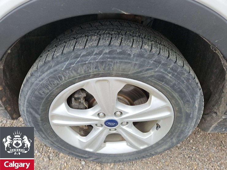 2016-ford-escape-image-9