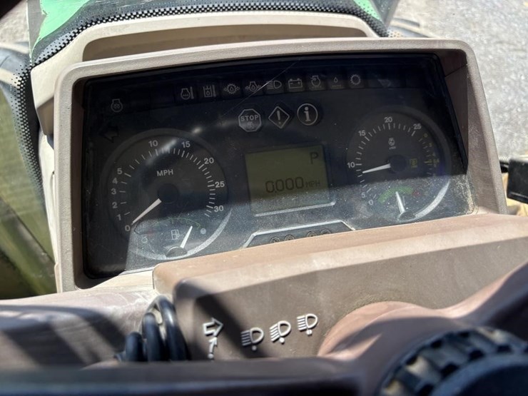 john-deere-6420-image-38