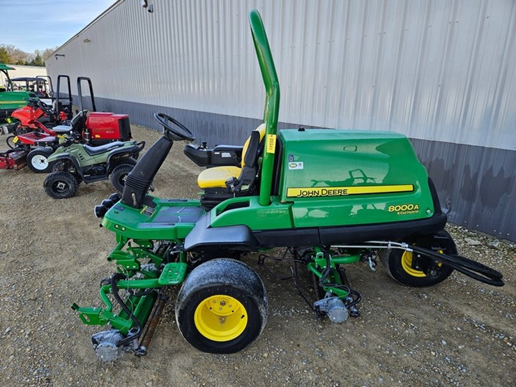 john-deere-8000-image-2
