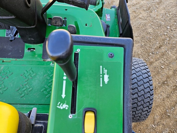 john-deere-1550-image-23