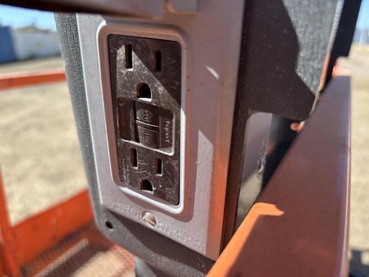 2019-jlg-450aj-image-16