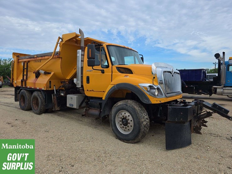 2008-international-workstar-7600-image-2