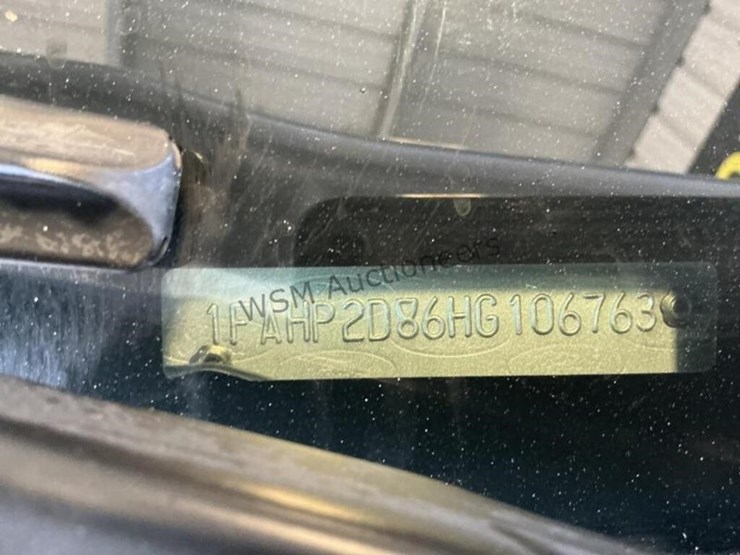 2017-ford-taurus-se-sdn-image-15