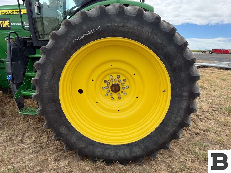 2018-john-deere-8270r-image-27