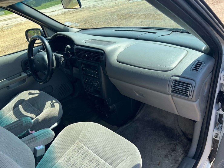 2004-chevrolet-venture-image-19