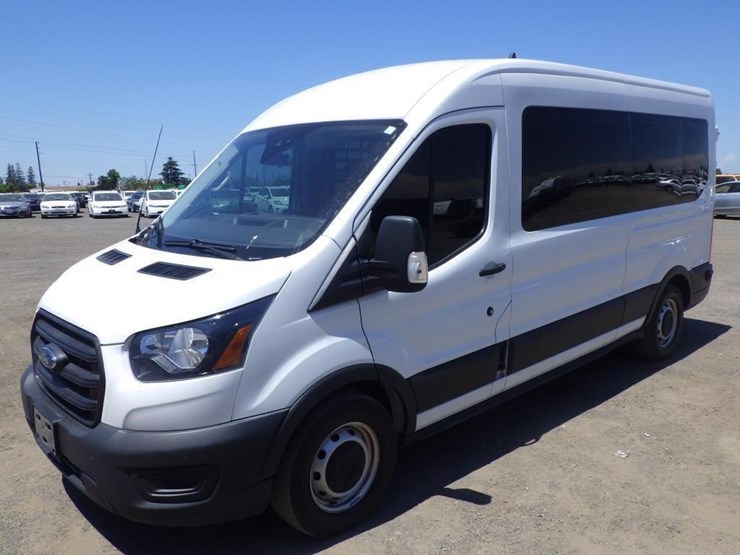 2020-ford-transit-image-1