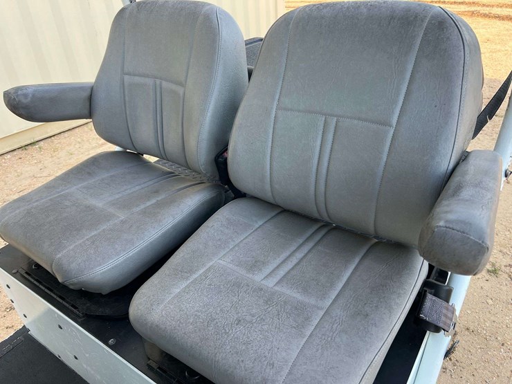 2012-columbua-6-seat-golf-cart,-image-22